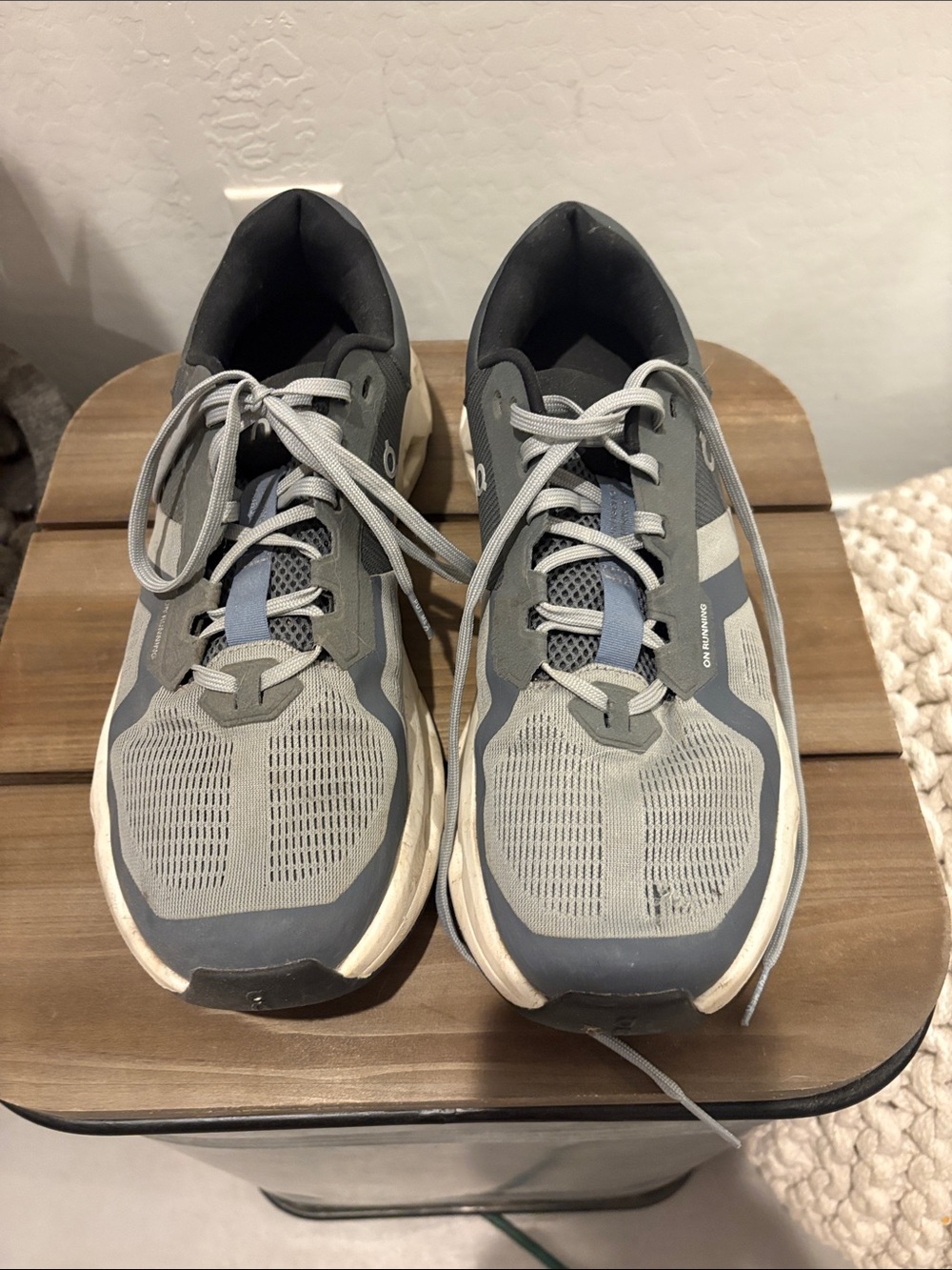 Men's Athletic Shoes - Gray with Blue Accents
